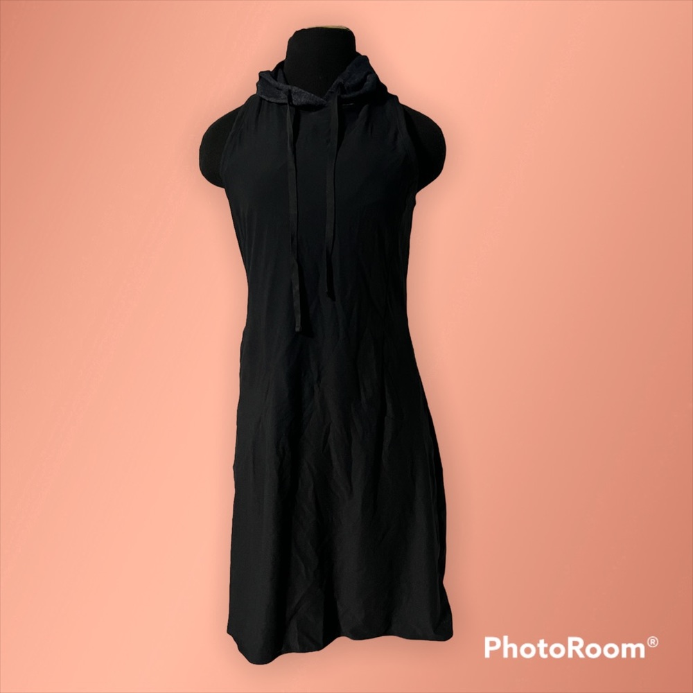 Freemotion athletic hooded dress M